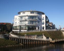 Nordseehotel Benser Hof am Hafen