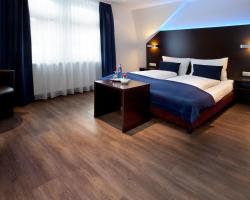 Schlotzeria Hotel I Café I Eis