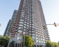 Global Luxury Suites at Jersey City Waterfront
