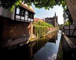 World Hostel - Old Town