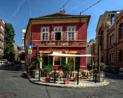 Santico Art Hotel and Hostel