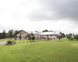 Oak Royal Hotel, Golf and Country Club