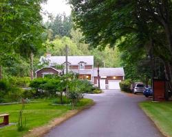 Malahat Bungalows Motel