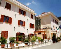 Hotel Diana