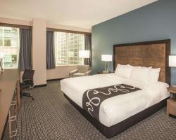 La Quinta Inn & Suites by Wyndham Chicago Downtown