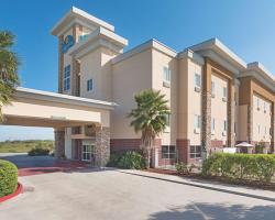 La Quinta by Wyndham Mathis