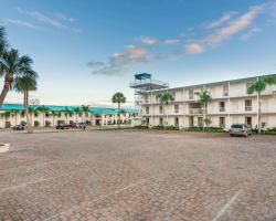 Days Inn & Suites by Wyndham Lake Okeechobee