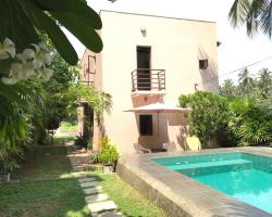 Sri Beach Bungalows And Villa