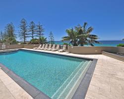 Clubb Coolum Beach Resort