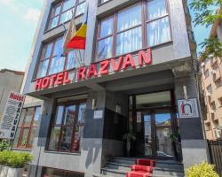 Hotel Razvan