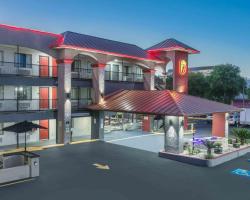 Super 8 by Wyndham Austin University/Downtown Area