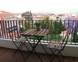 Lisbon Inside Connect — Lapa Apartments