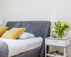 Rent a Home Delsbergerallee - Self Check-In