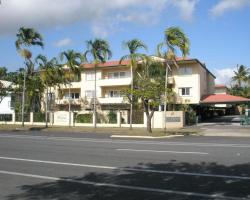 Tradewinds McLeod Holiday Apartments