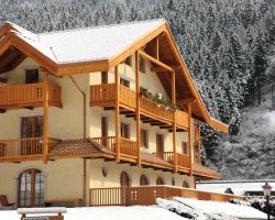 Holidays Dolomiti Apartment Resort