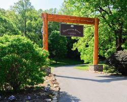 Dancing Bear Lodge