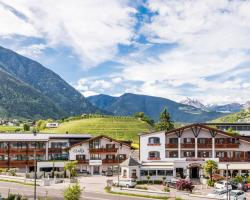 Hotel Clara