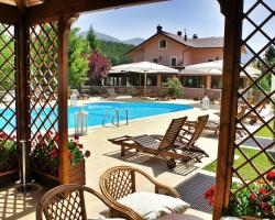 Hotel Bucaneve