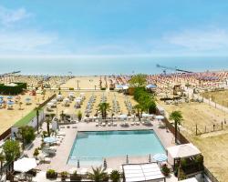 Hotel La Brezza frontemare