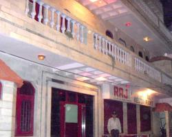 Hotel Raj Bed & Breakfast