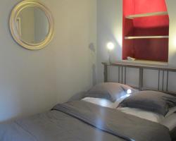 Petit Nid Douillet à Montmartre