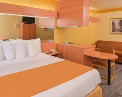 H3 Inn & Suites - LAX Airport - Los Angeles