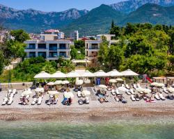 Apartments Kuce Lekovica Beach & snack bar- Bistro