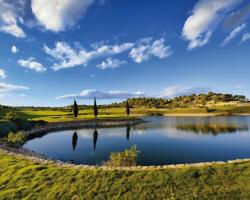 Las Colinas Golf & Country Club Residences