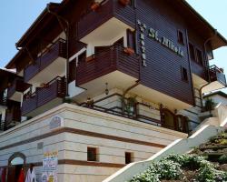 Family Hotel Saint Nikola - free parking