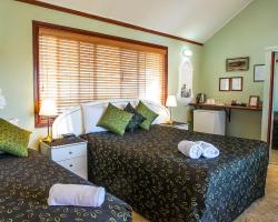 Ainslie Manor Bed and Breakfast