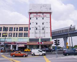 SUPER OYO Swing & Pillows Kajang Hotel Near Stadium Kajang Station