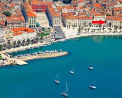 Luxury Apartment Riva with a magnificient view