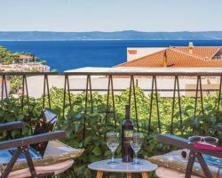 Apartment Makarska with Sea View 296