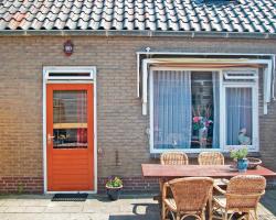 Beautiful home in Egmond Aan Zee with 3 Bedrooms and WiFi