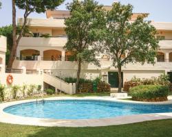 Nice Apartment In Cabopino With Outdoor Swimming Pool