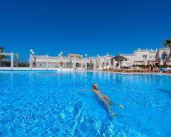Los Olivos Beach Resort
