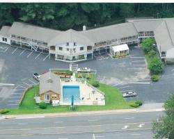 Castlewood Inn - Maggie Valley