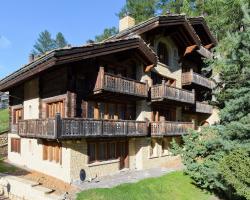 Chalet Kisseye with heated Pool and Matterhorn views