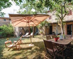 Three-Bedroom Holiday home with a Fireplace in Gaiole in Chianti SI