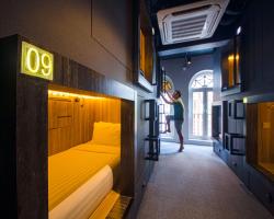 CUBE Boutique Capsule Hotel at Chinatown