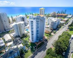 Rainbow Commodore Coolangatta