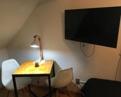 Salvador Hostal & Café