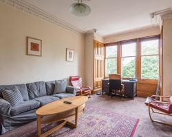 3 bed overlooking meadows park