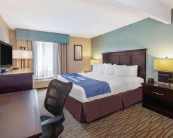 Days Inn by Wyndham Petoskey