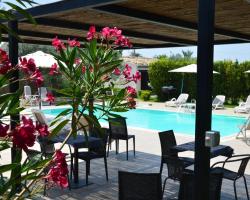 Serravalle Relais & Country Villa with private pool - Esclusive use