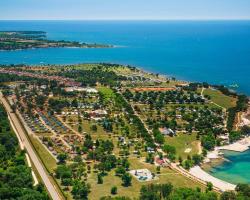 Happy Camp Mobile Homes in Camping Park Umag