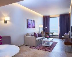 Mercure Dubai Barsha Heights Hotel Suites And Apartments