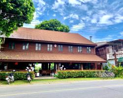 Riverhouse Hotel (The Teak House)