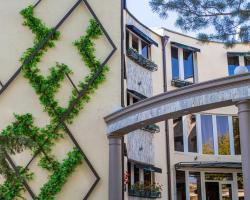 Green Palace Hotel