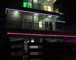 Waris Guest House Noida, Sec-30
